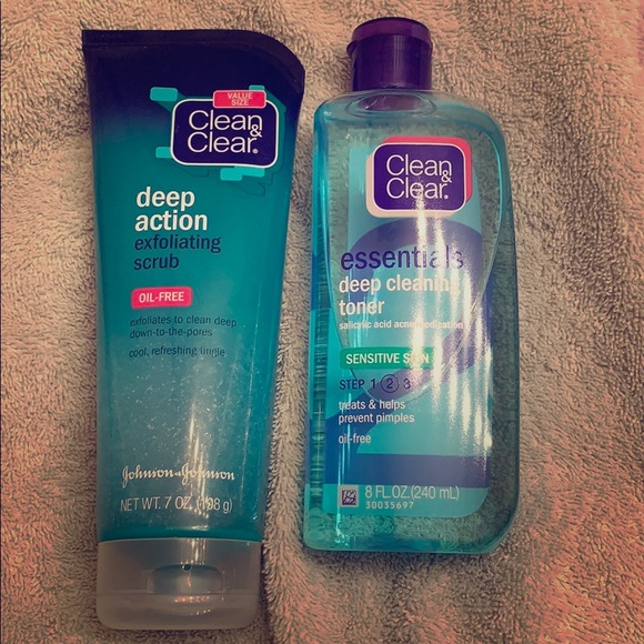 clean clear essentials